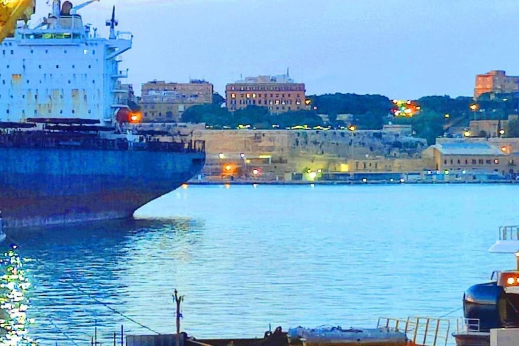 Crew 2 Savynomad Harbour Residences Wow Views Cospicua Exterior foto